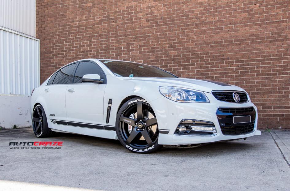 HOLDEN-COMMODORE-FRC-FLAT-BLACK